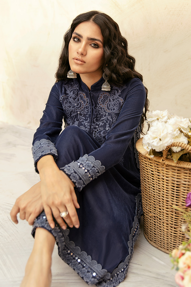 Picture of Midnight  Rose