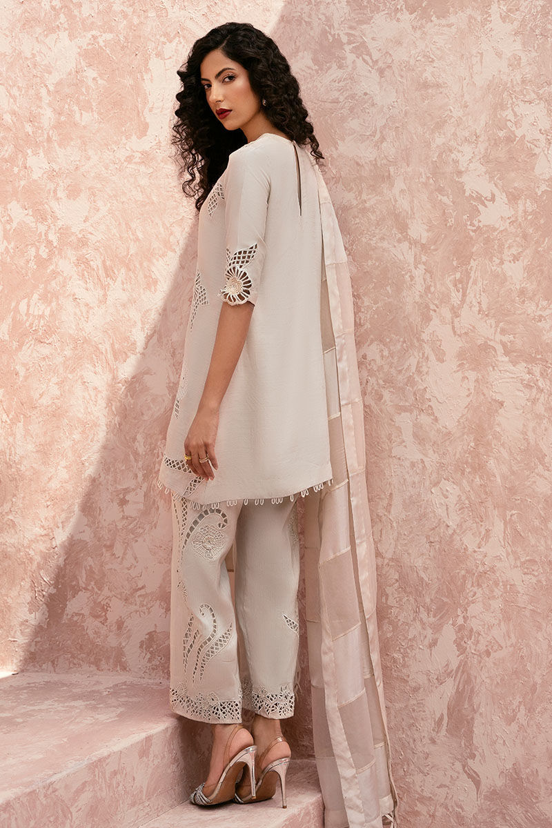 Picture of Reni - Shirt, Pants and Dupatta