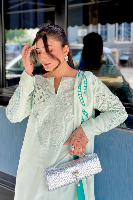 Zainab Abbas in Caelina