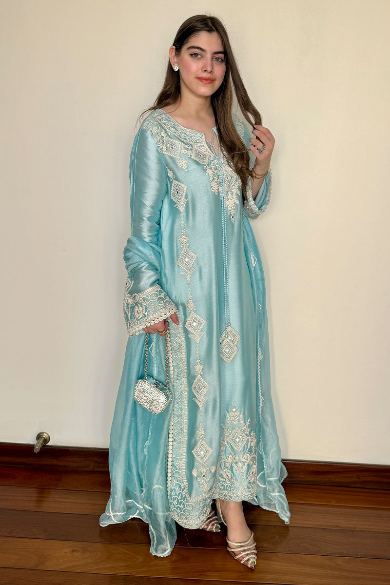 Picture of Ramisha in Zeyna